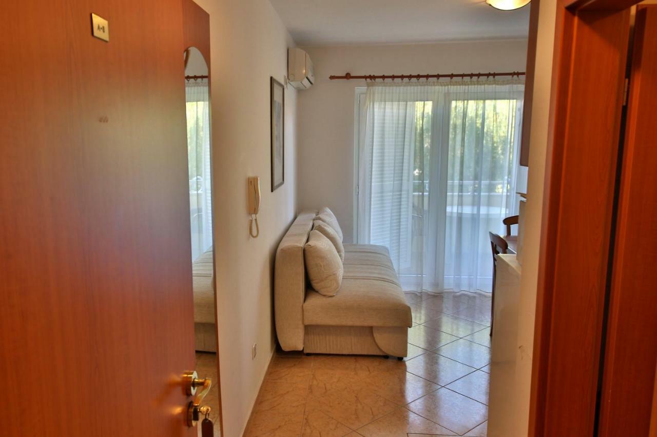 Dalmacia Apartments Срима Екстер'єр фото