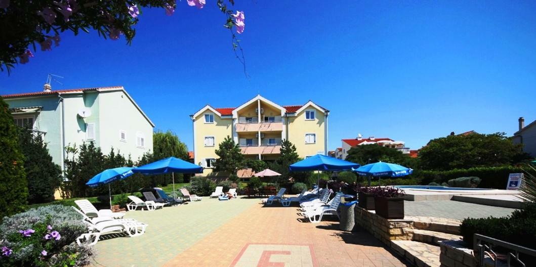 Dalmacia Apartments Срима Екстер'єр фото